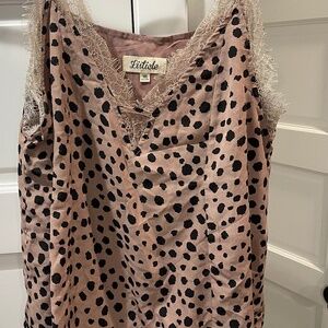 listicle size medium cute top